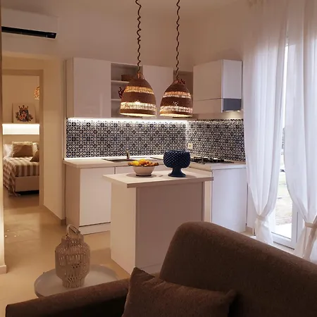 Apartment Salu Palace A 1 Minuto A Piedi Dalla Spiaggia *