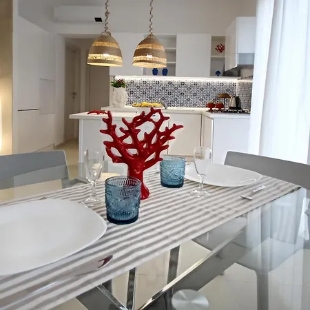 Apartment Salu Palace A 1 Minuto A Piedi Dalla