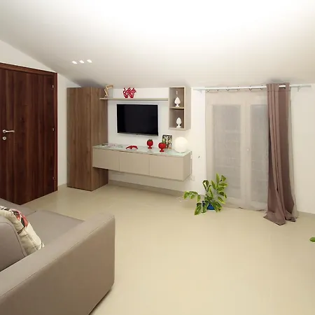 Apartment Salu Palace A 1 Minuto A Piedi Dalla Santo Stefano di Camastra