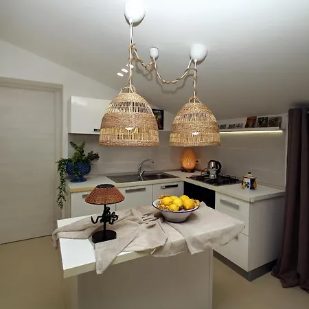 Salu Palace A 1 Minuto A Piedi Dalla Apartment