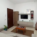 Salu Palace A 1 Minuto A Piedi Dalla * Santo Stefano di Camastra